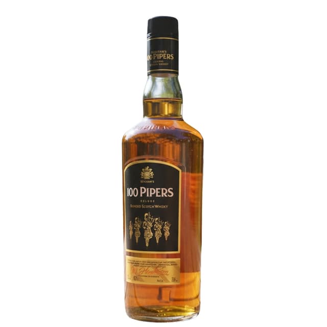 100 Pipers Deluxe Blended Scotch Whisky