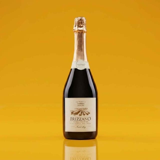 Frizzano Sparkling Wine Semi Dry